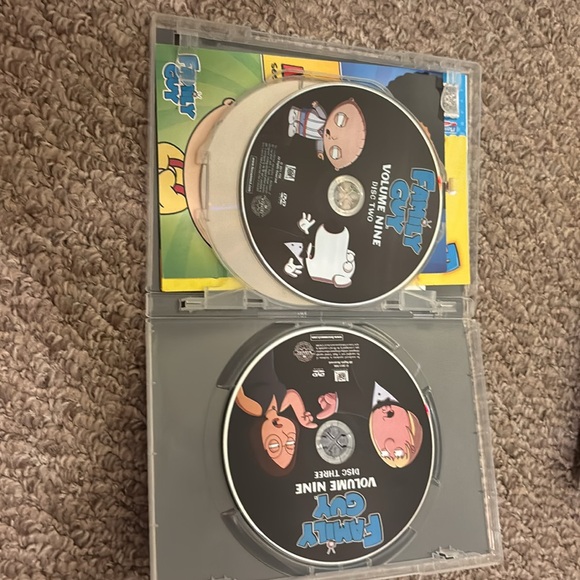 Family Guy Seasons 3, 4, 6, 7, 9 and Stewie Griffith The Untold Story - Picture 2 of 7